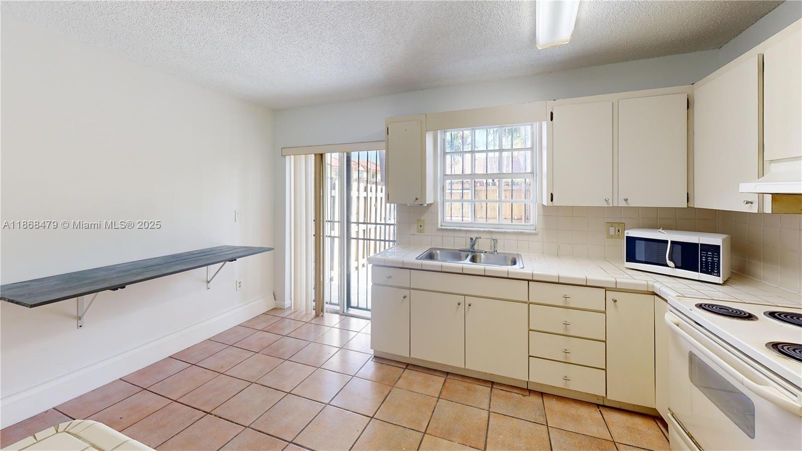 Property photo # 2