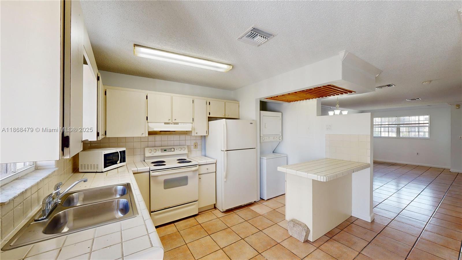 Property photo # 3