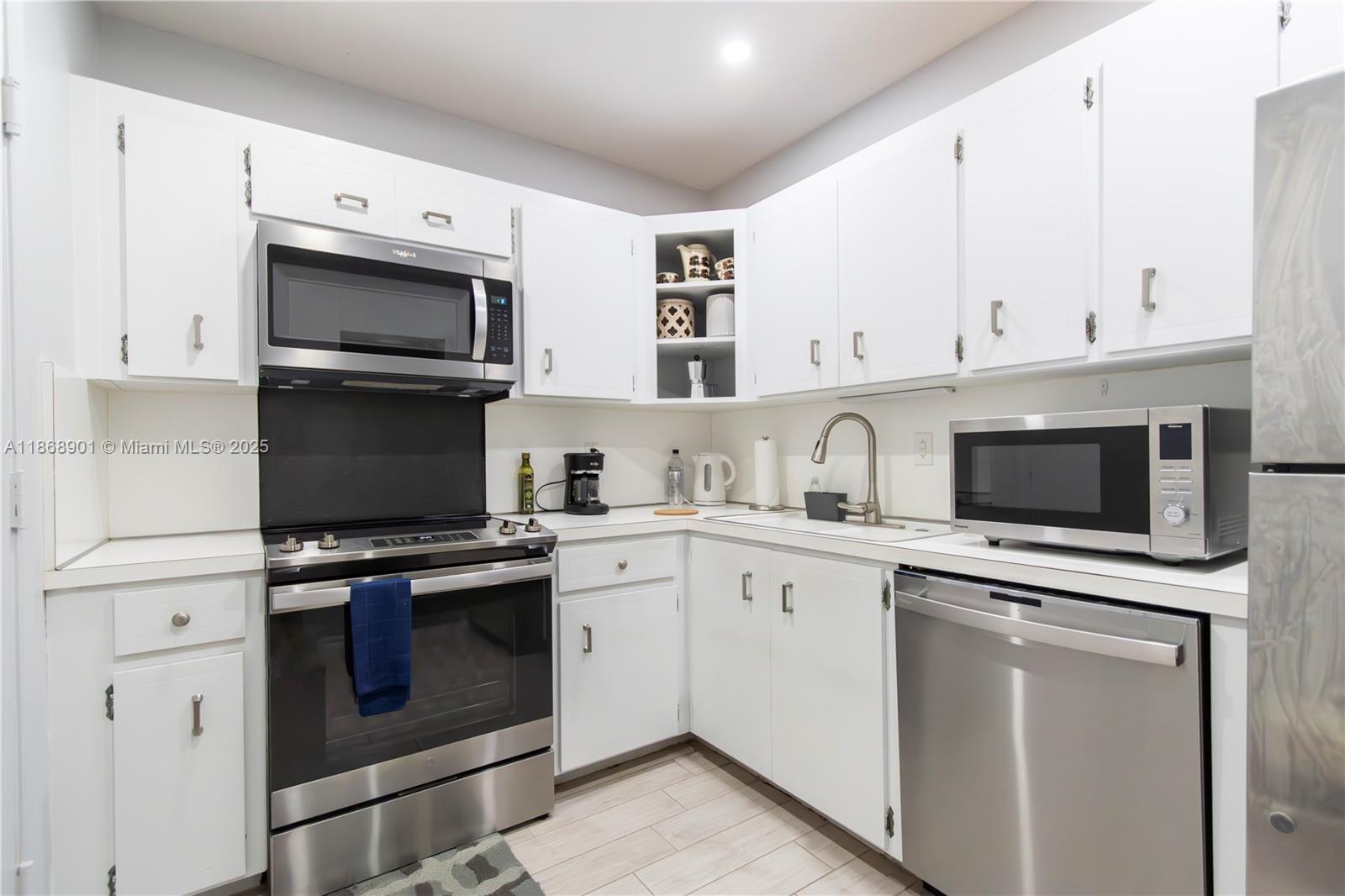 Property photo # 6