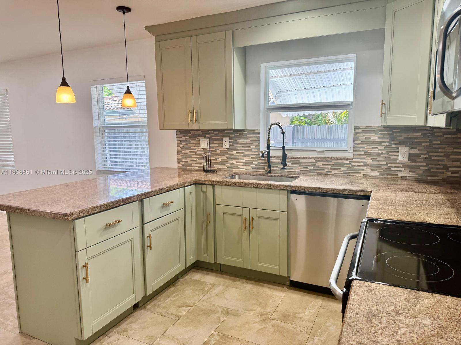 Property photo # 7
