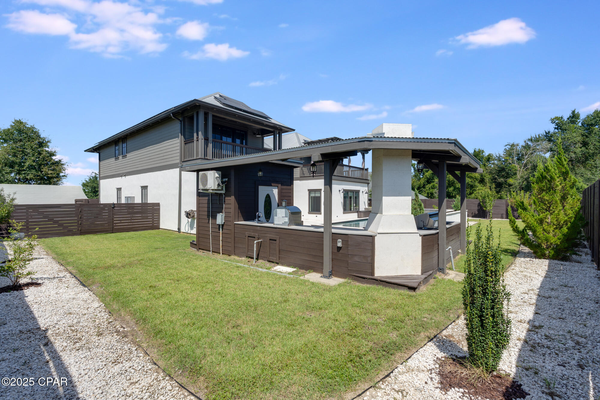 Image 75 For 158 Lake Merial Boulevard