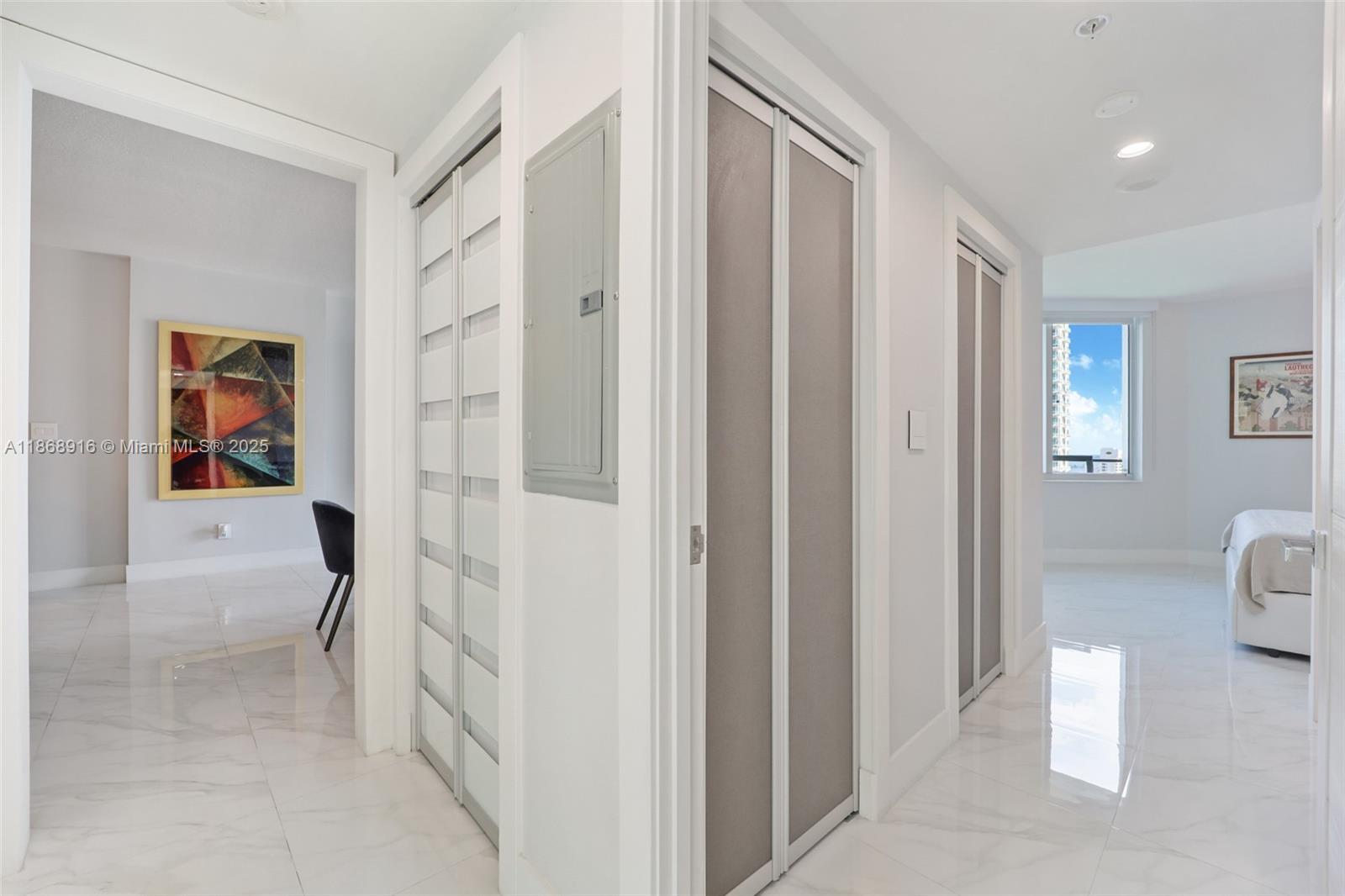 325 S Biscayne Blvd #2515, Miami FL 33131