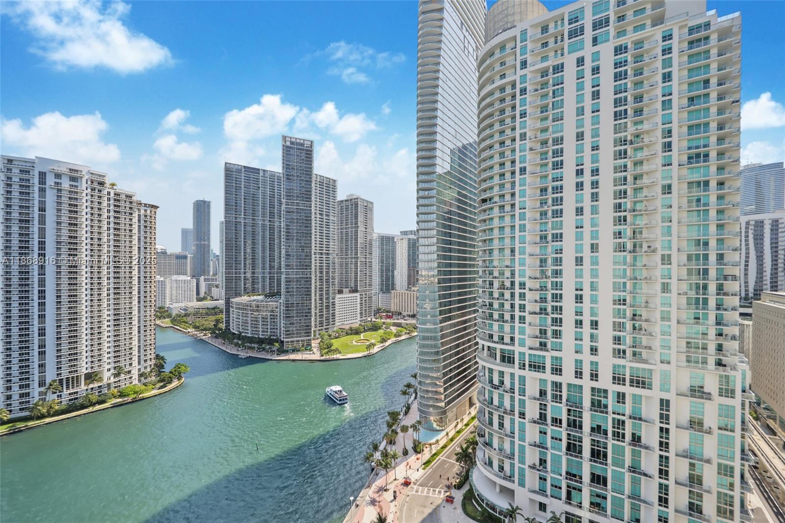 325 S Biscayne Blvd #2515, Miami FL 33131