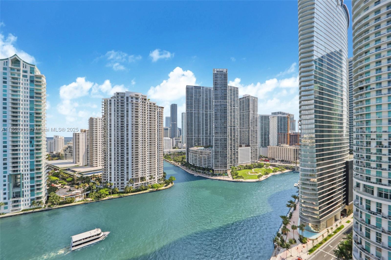 325 S Biscayne Blvd #2515, Miami FL 33131