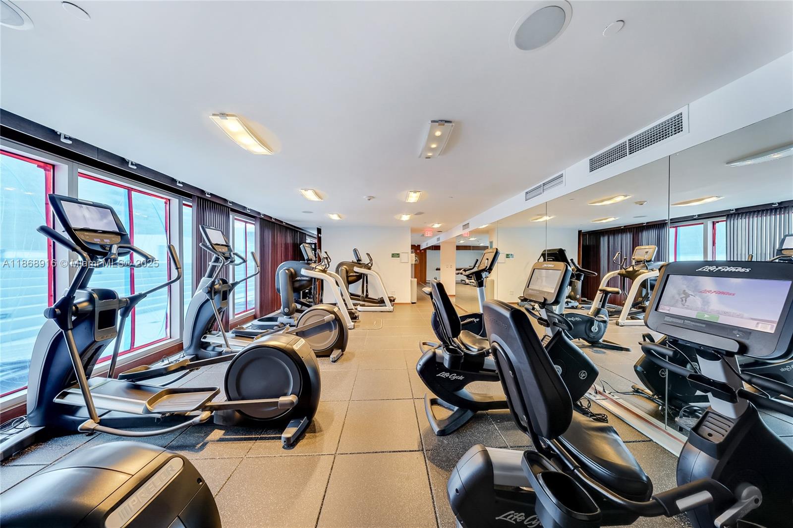 325 S Biscayne Blvd #2515, Miami FL 33131