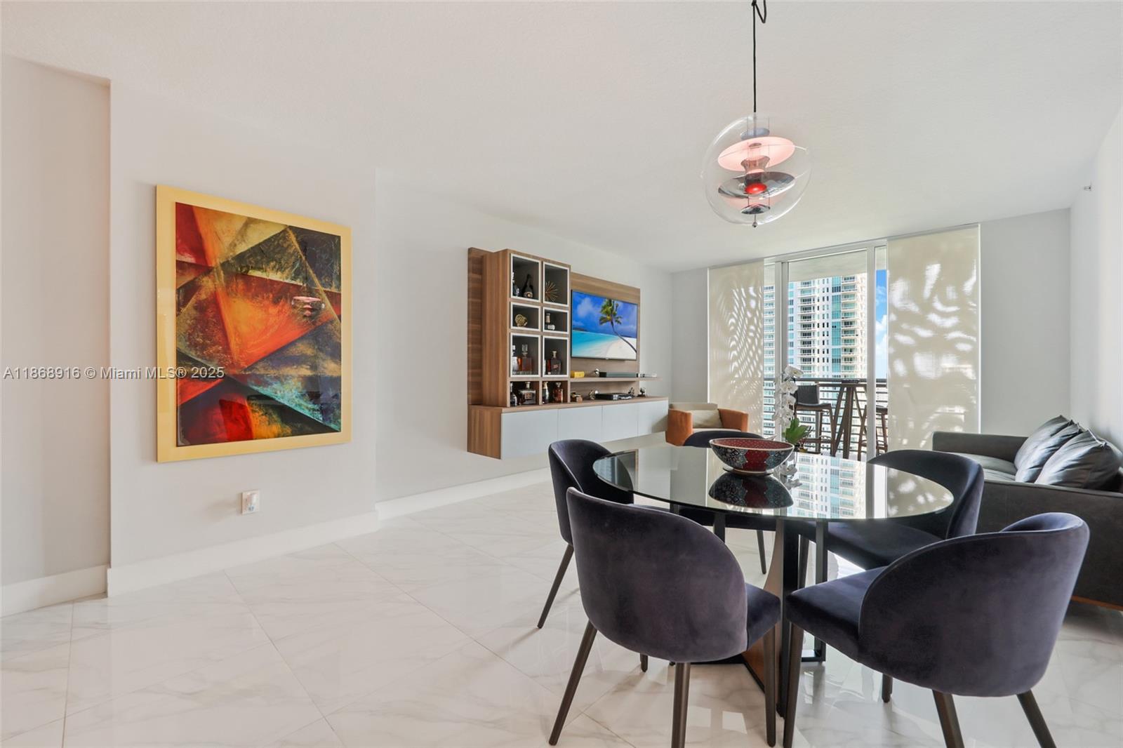 325 S Biscayne Blvd #2515, Miami FL 33131