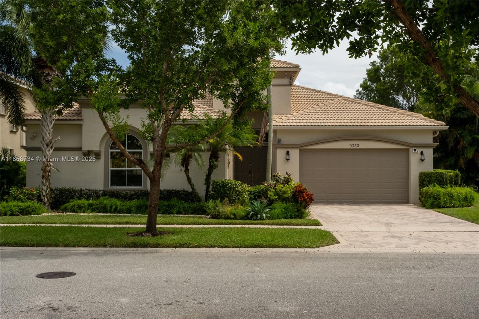 Property photo # 0