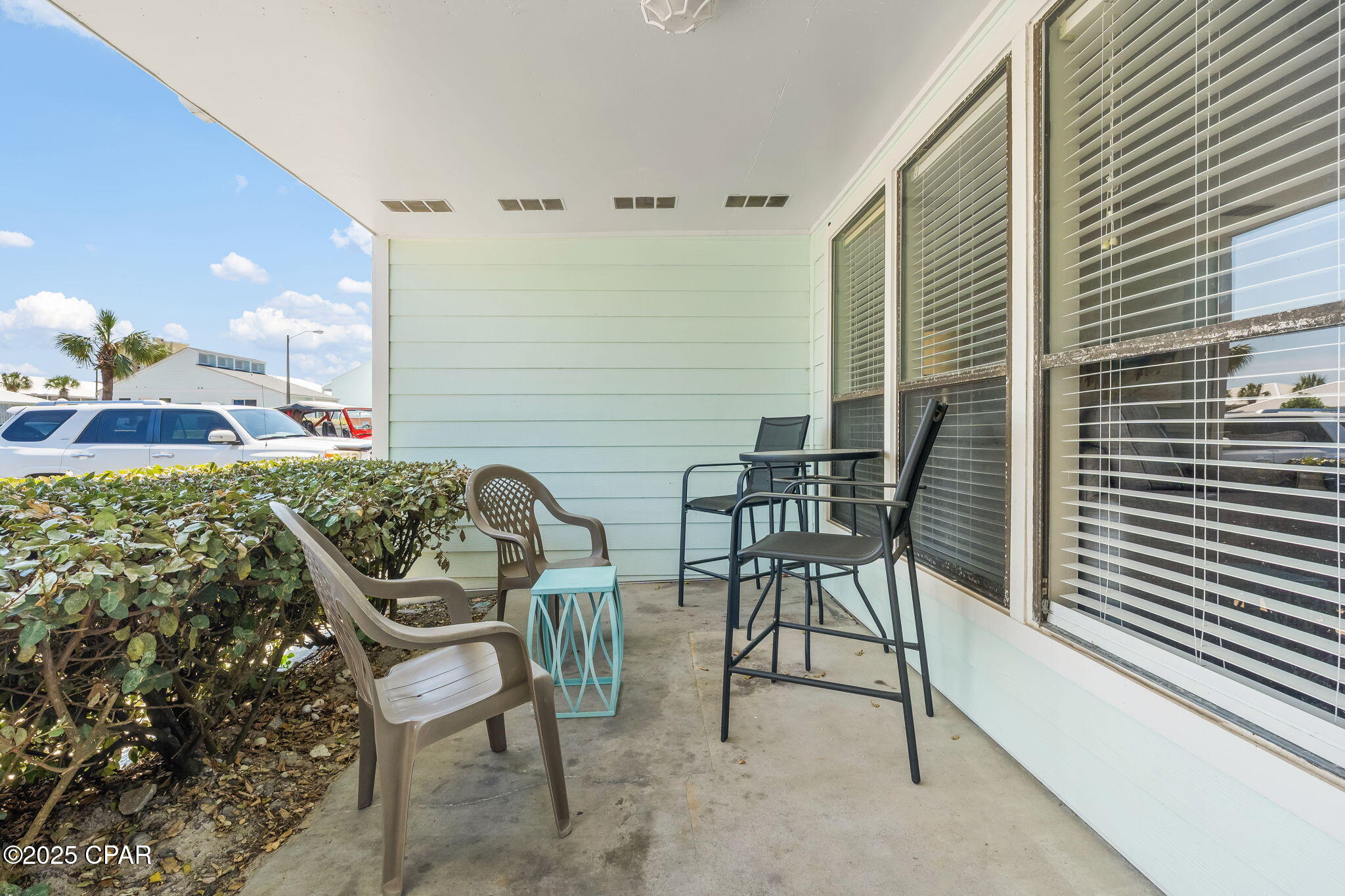 Image 3 For 17670 Front Beach Road H5