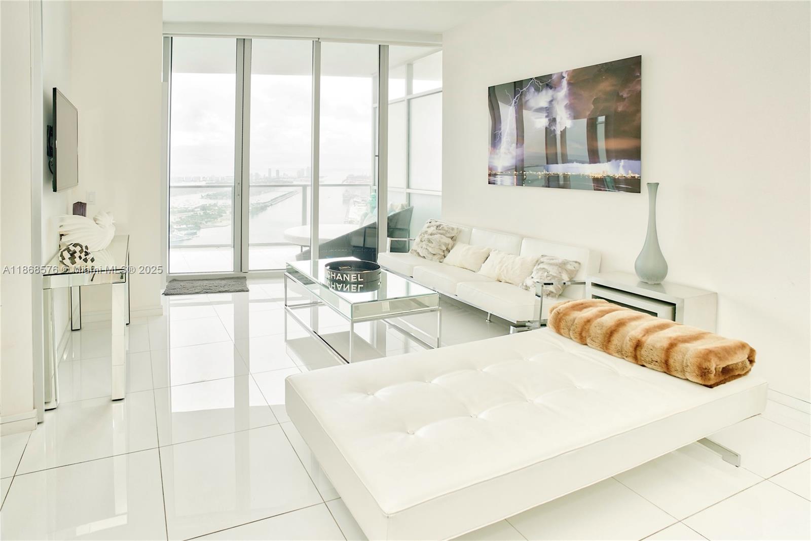 Property photo # 0