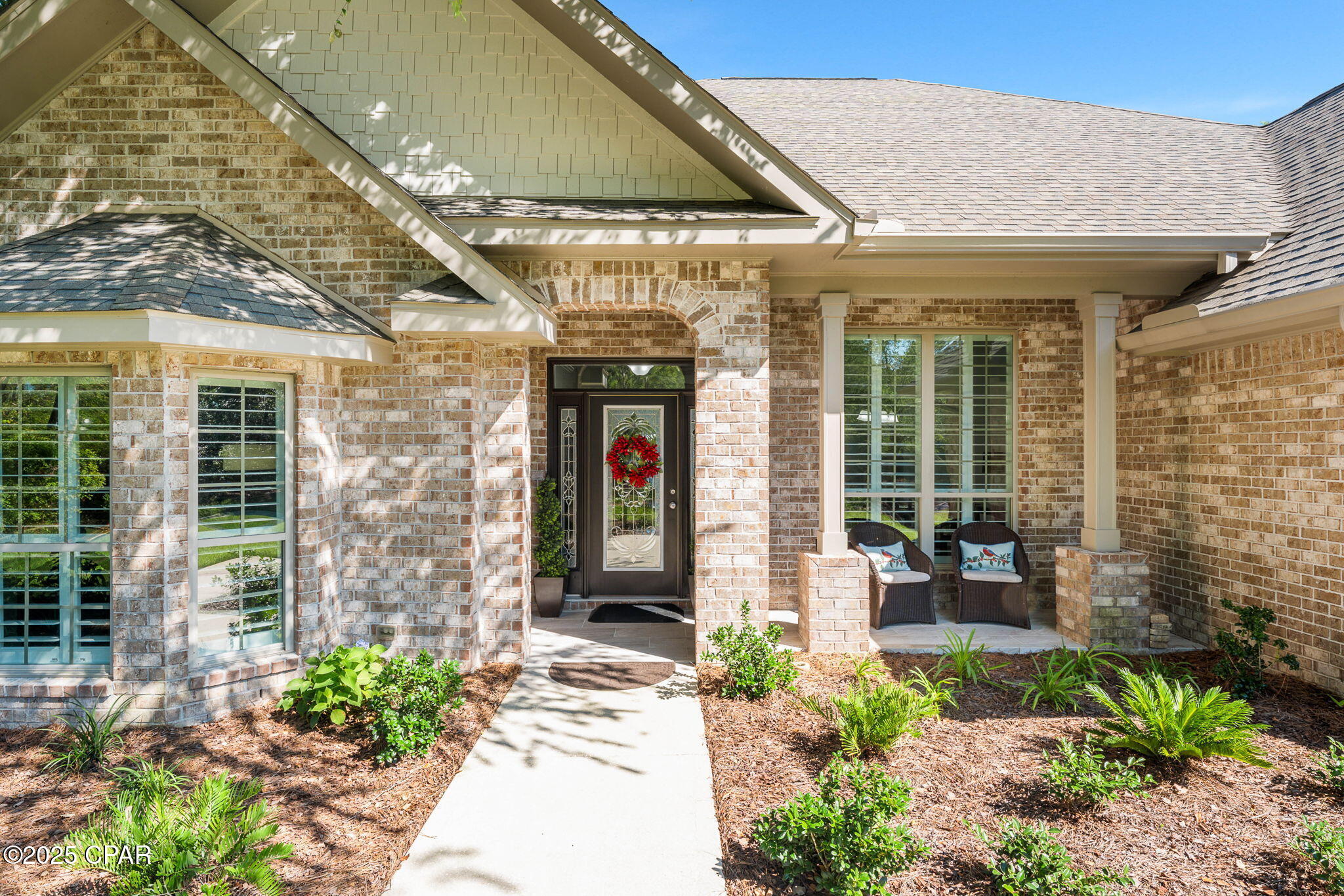 Listing photo id 28 for 169 Lake Merial Boulevard