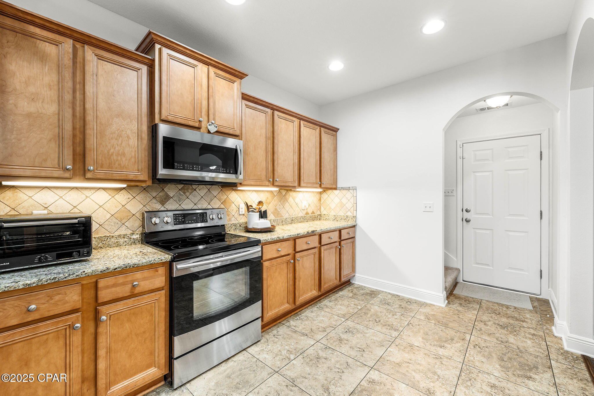 Listing photo id 48 for 169 Lake Merial Boulevard