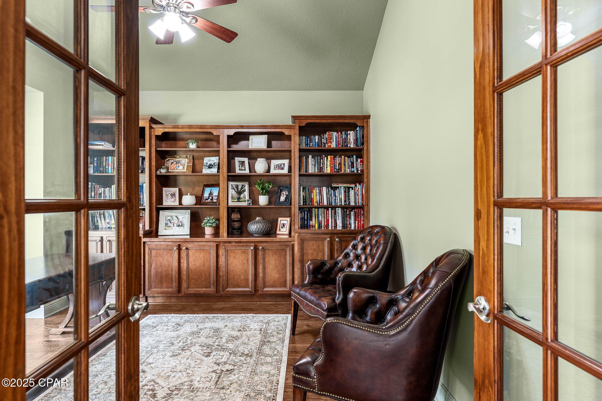 Listing photo id 53 for 169 Lake Merial Boulevard