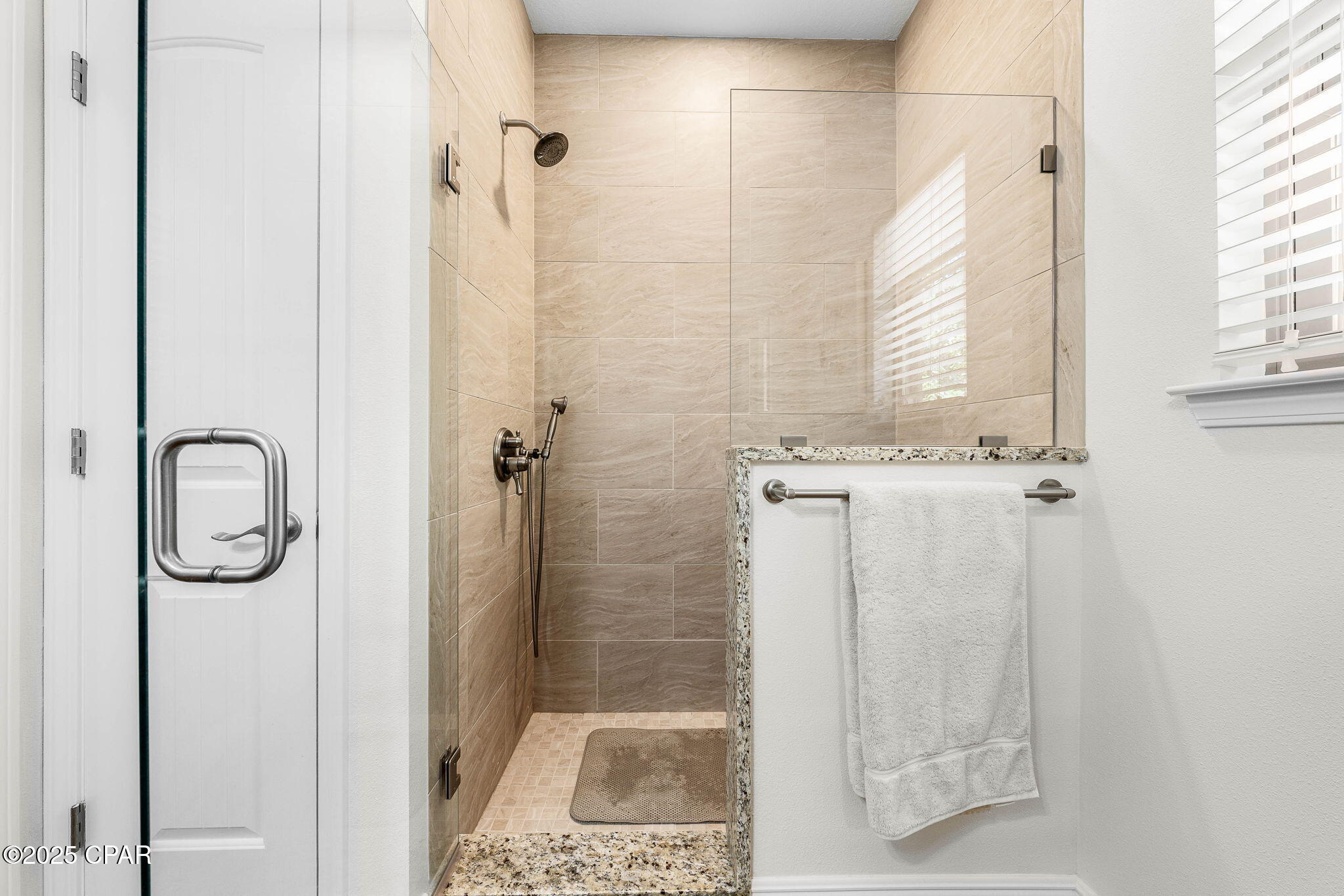 Listing photo id 67 for 169 Lake Merial Boulevard