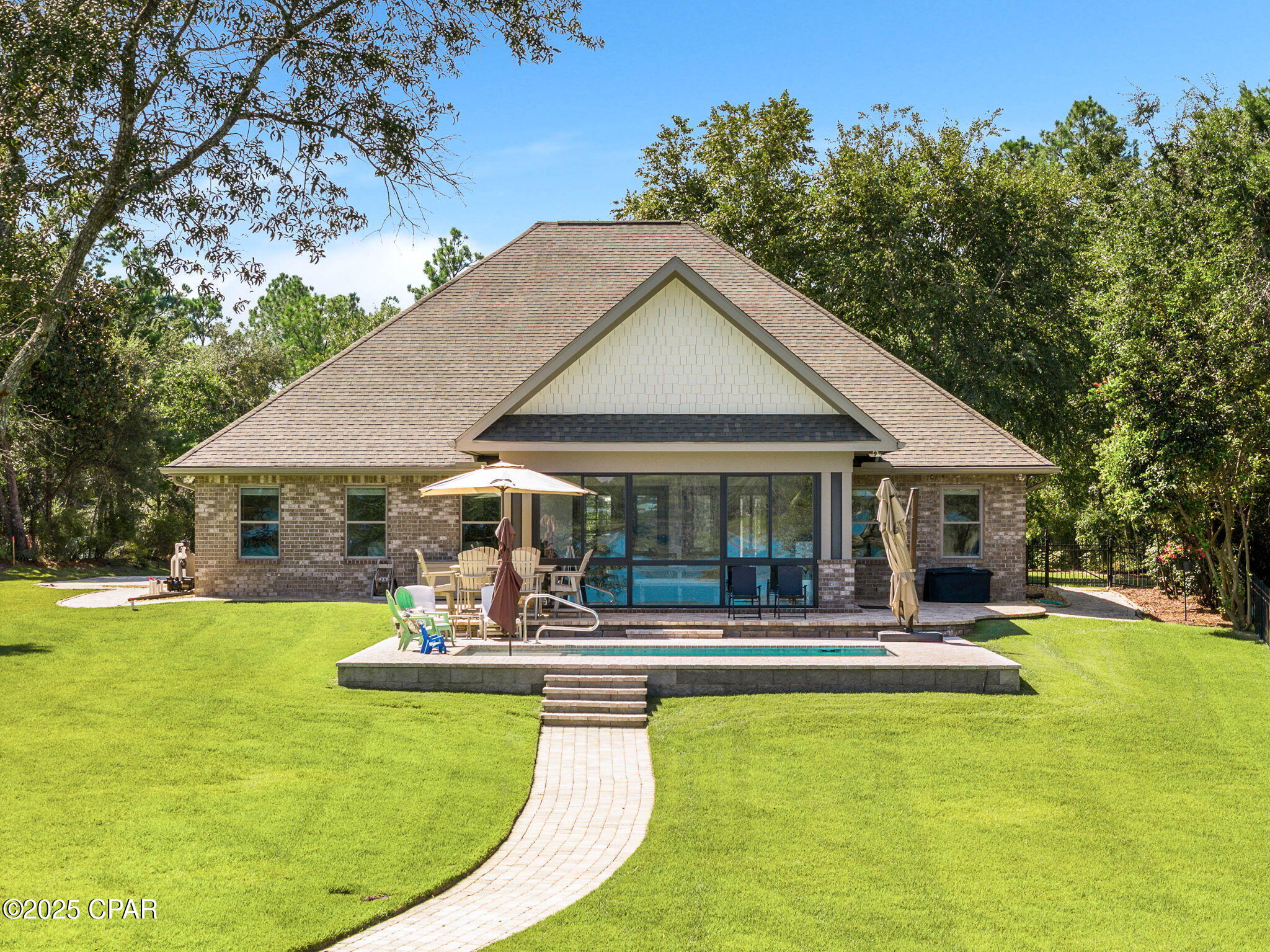 Listing photo id 76 for 169 Lake Merial Boulevard