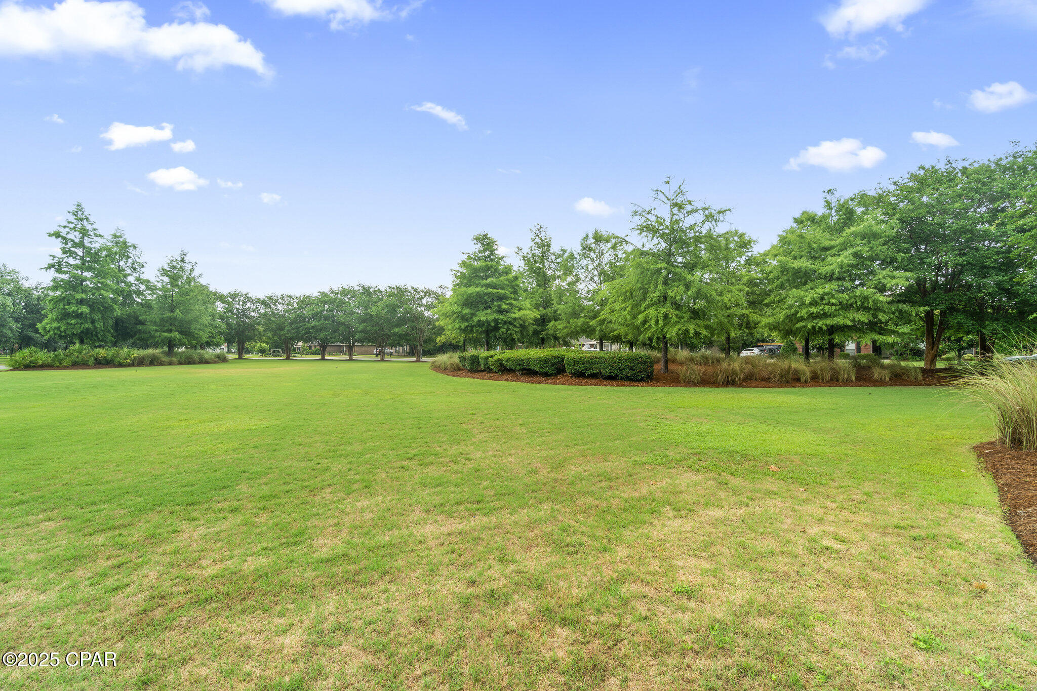 Listing photo id 88 for 169 Lake Merial Boulevard