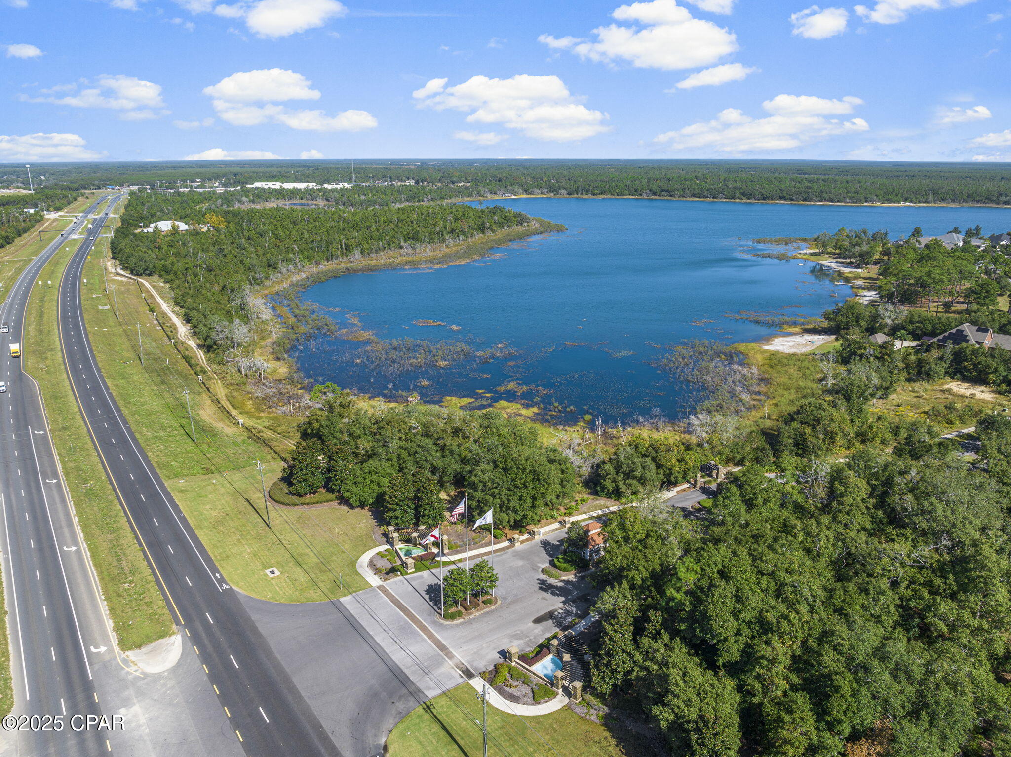 Listing photo id 99 for 169 Lake Merial Boulevard
