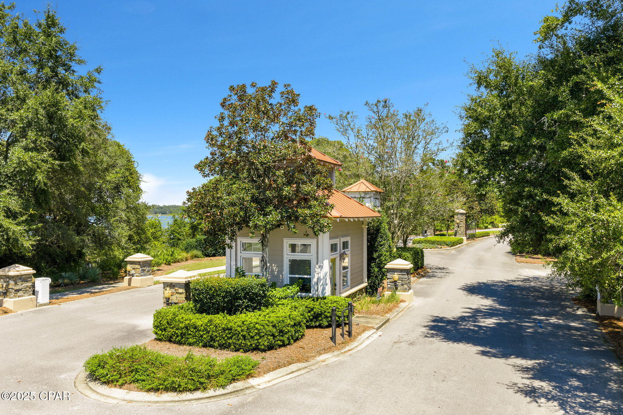 Image 96 For 169 Lake Merial Boulevard