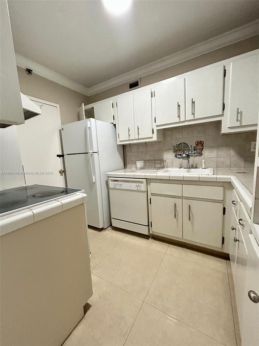 Property photo # 8