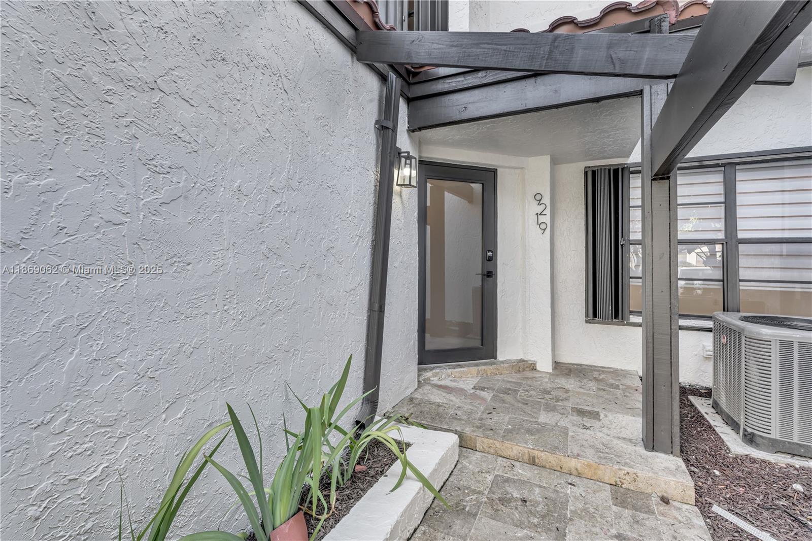 Property photo # 6