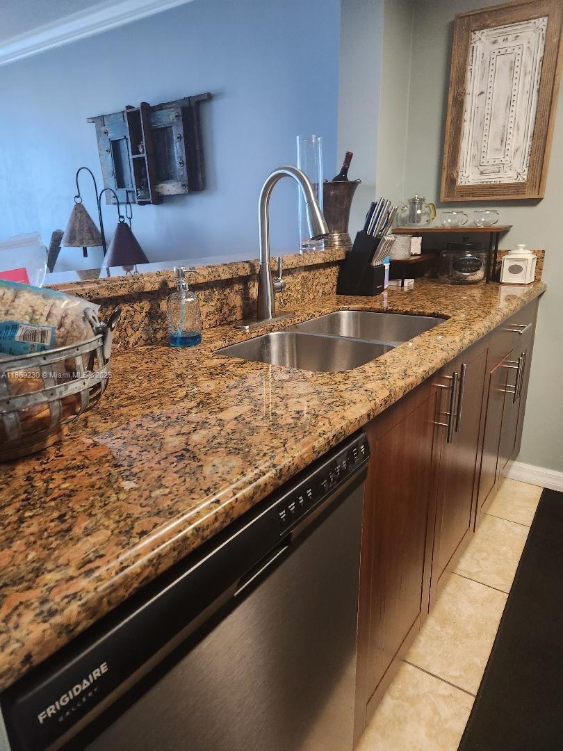 Property photo # 7