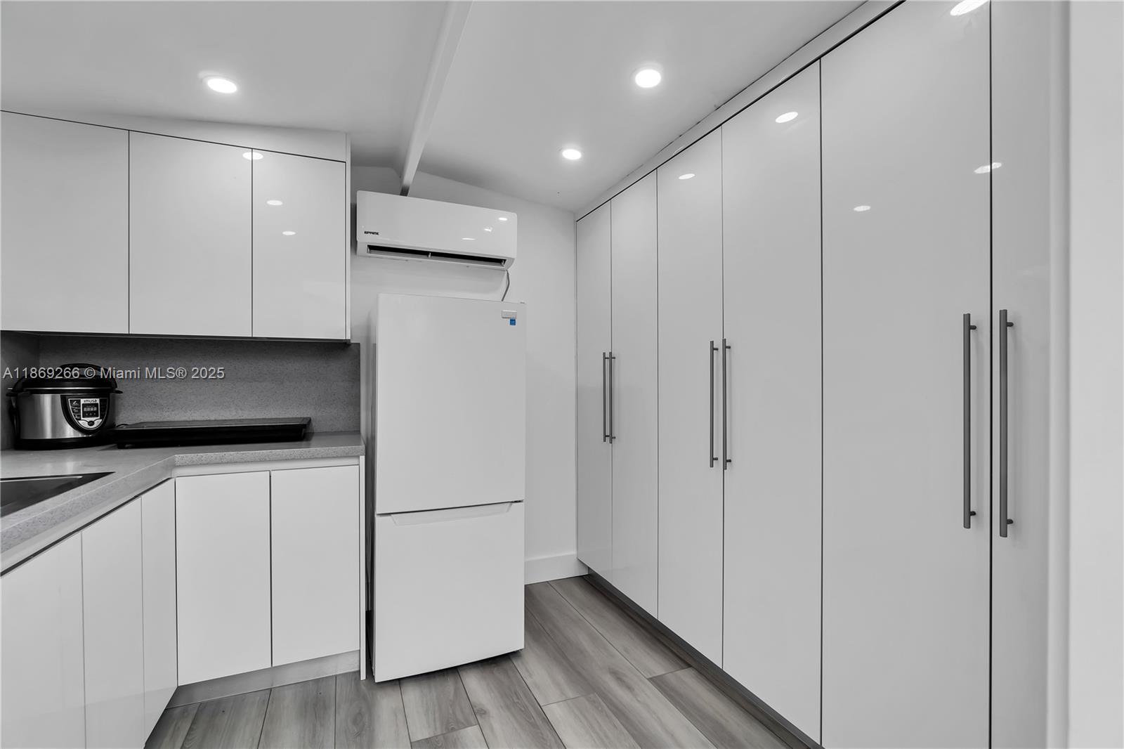 Property photo # 8