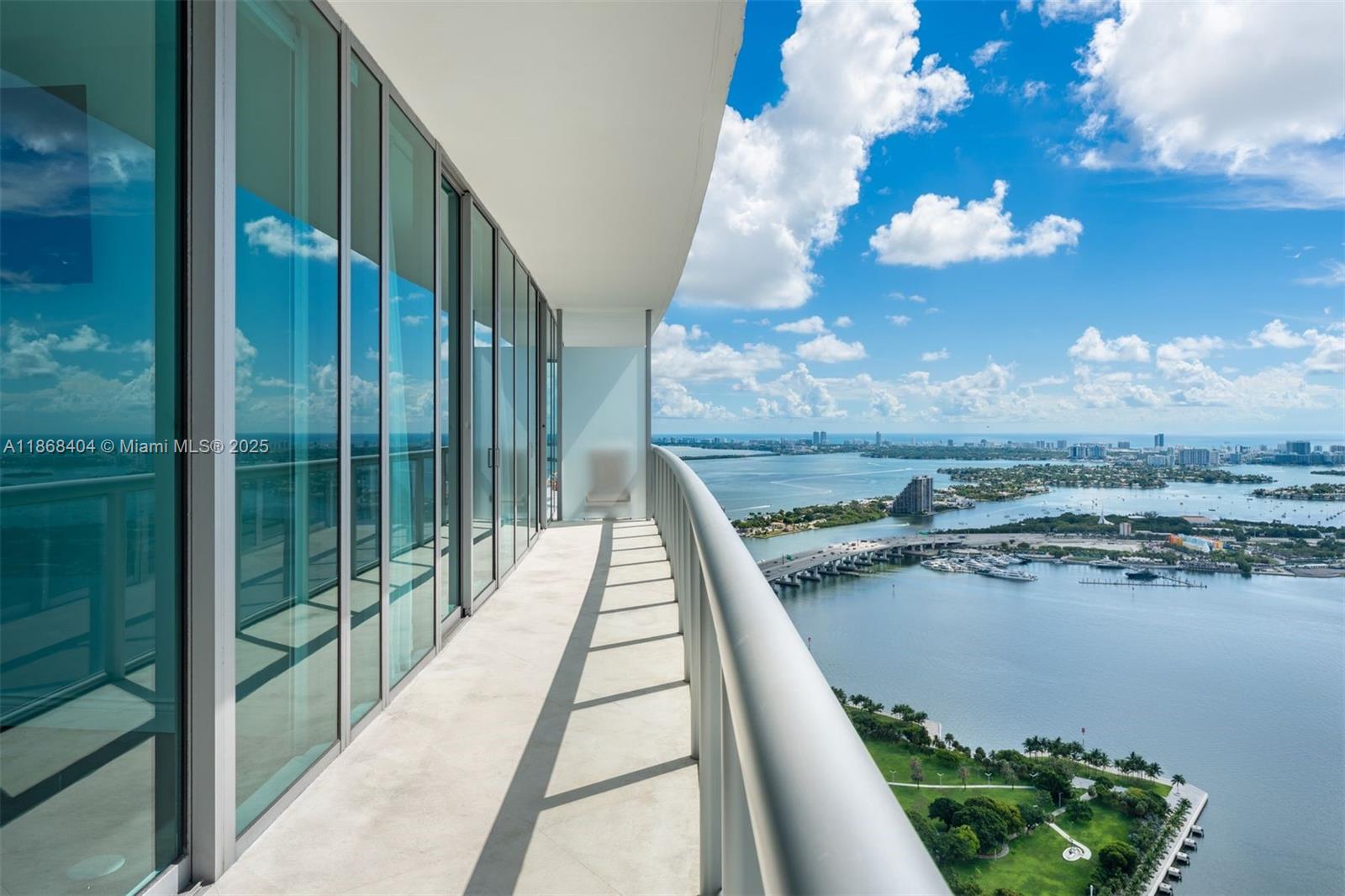 888 Biscayne Blvd #5507/5607, Miami FL 33132