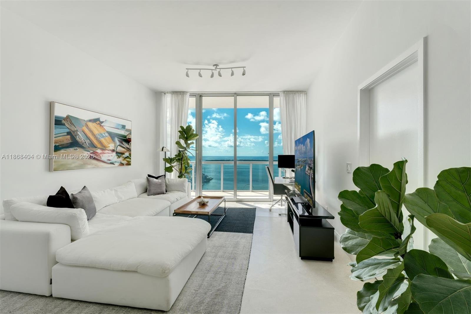888 Biscayne Blvd #5507/5607, Miami FL 33132