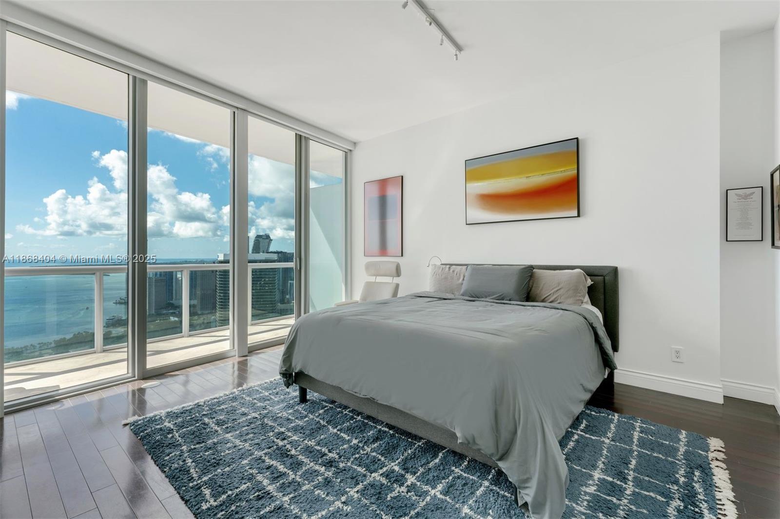 888 Biscayne Blvd #5507/5607, Miami FL 33132