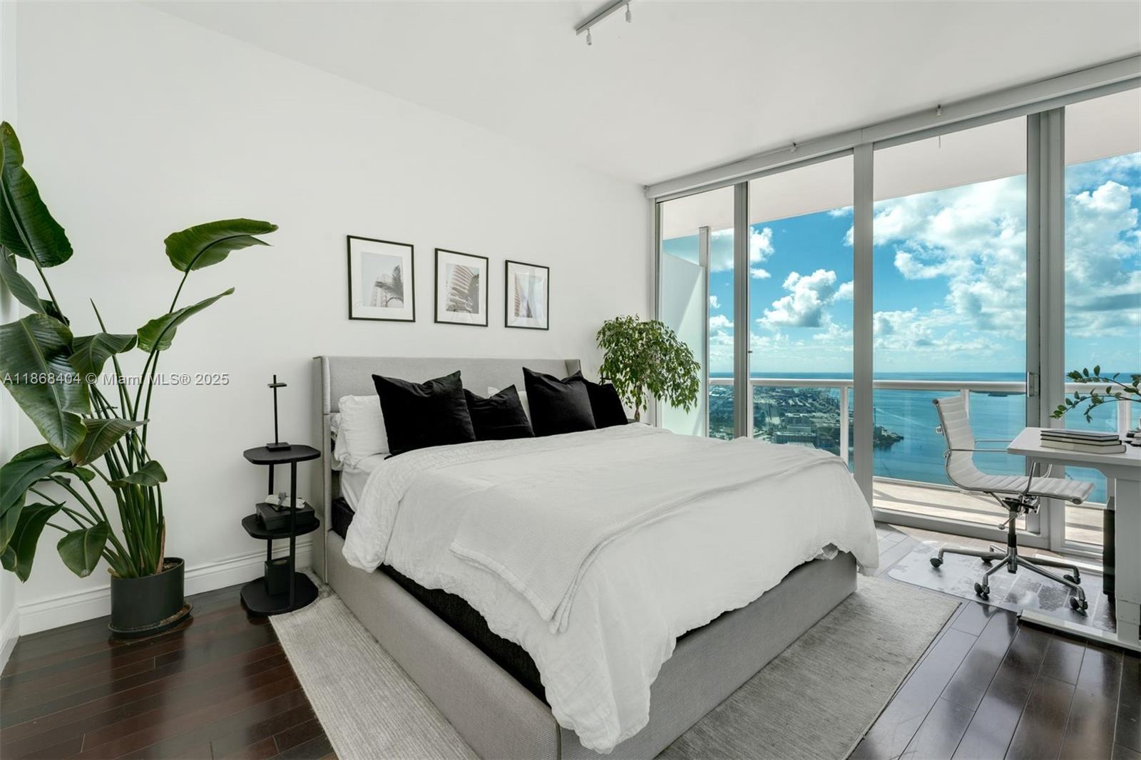 888 Biscayne Blvd #5507/5607, Miami FL 33132