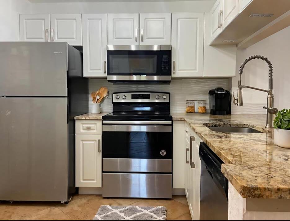 Image to showcase the property located at 2812 Grande Parkway 202