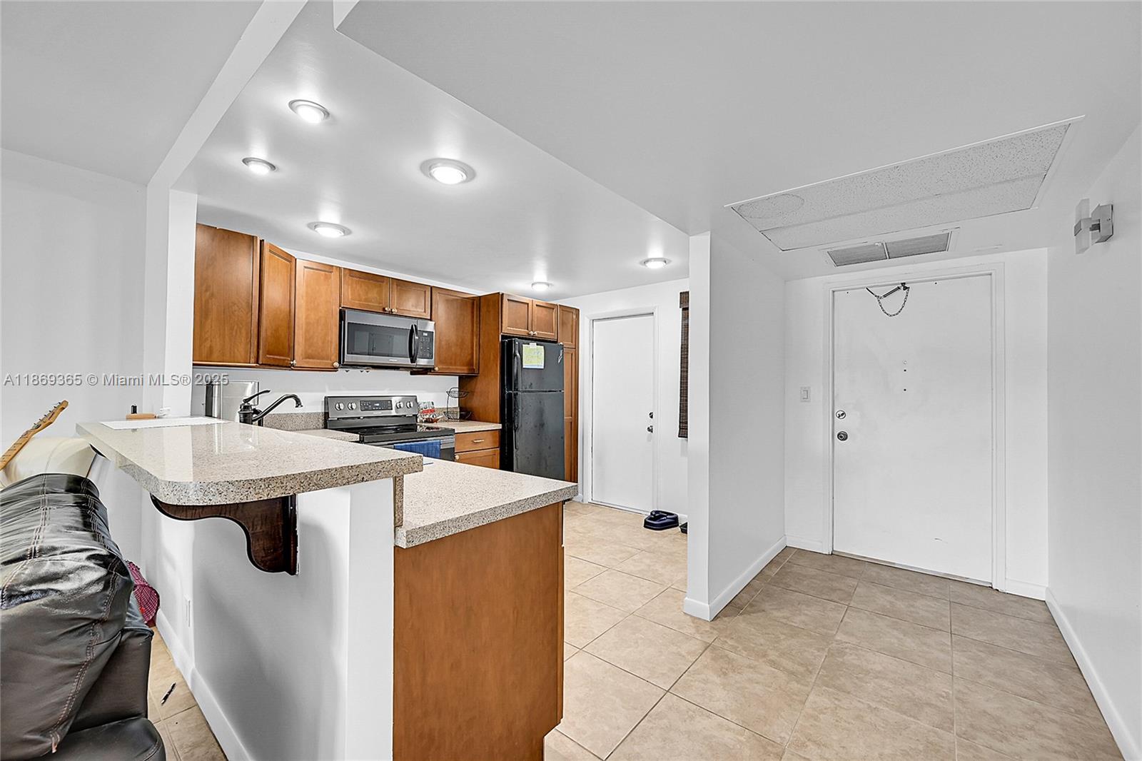 Property photo # 9