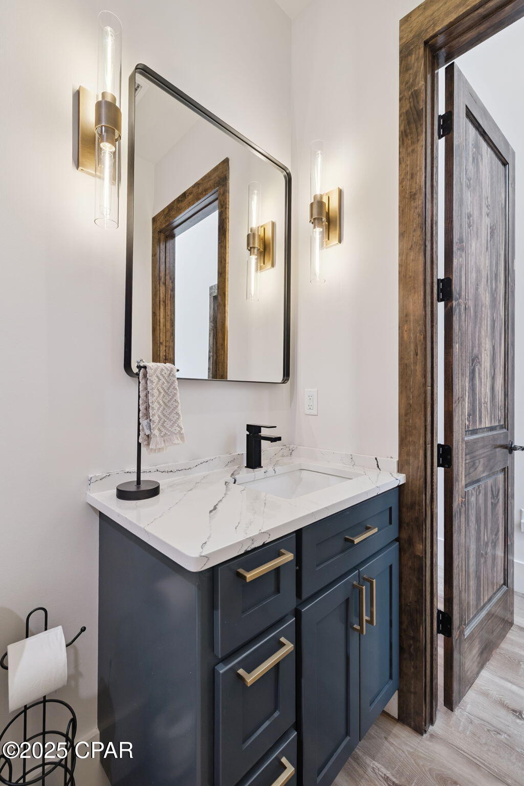 Image 41 For 221 15th Street