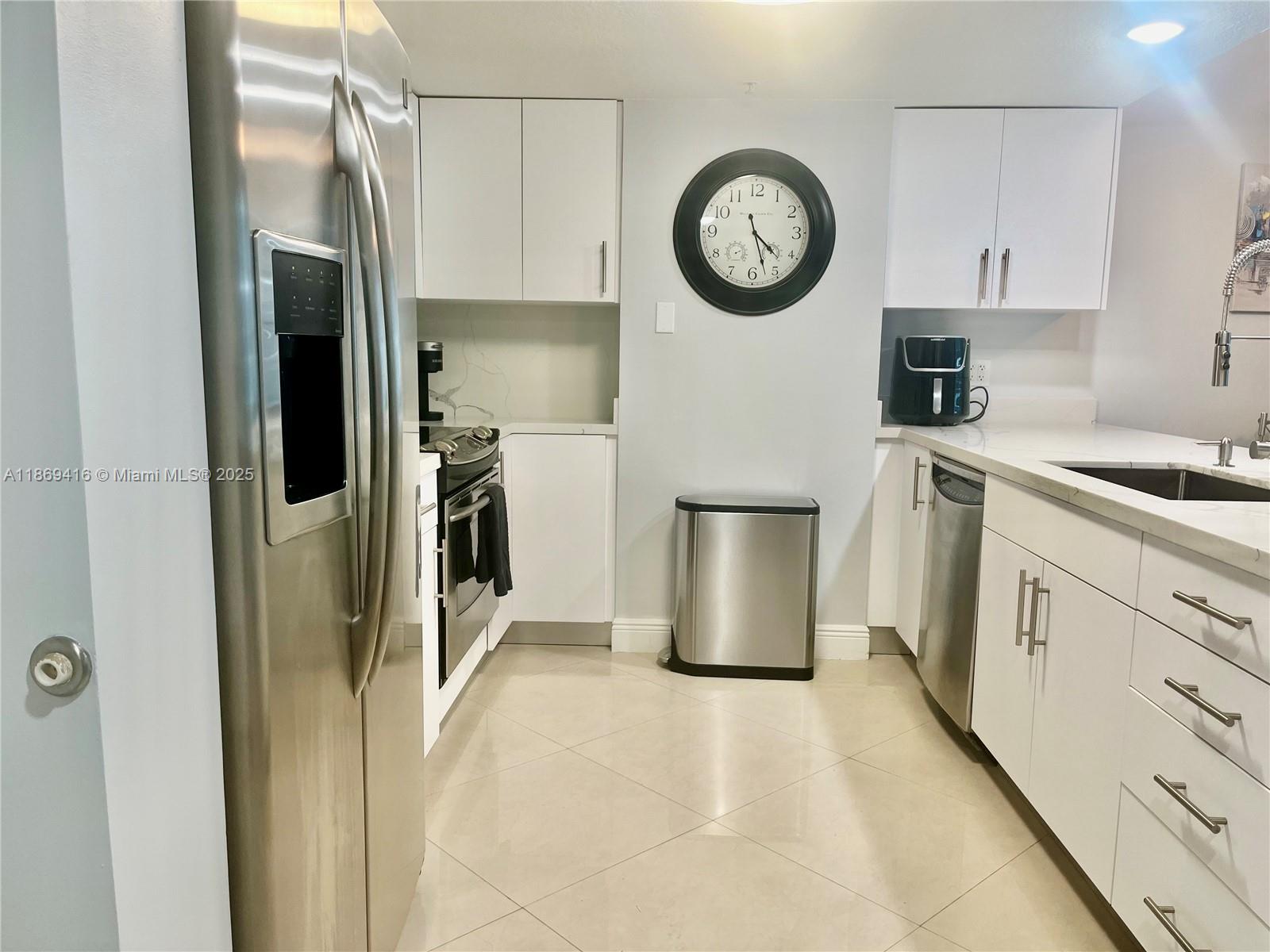 1800 N Bayshore Dr #814, Miami FL 33132