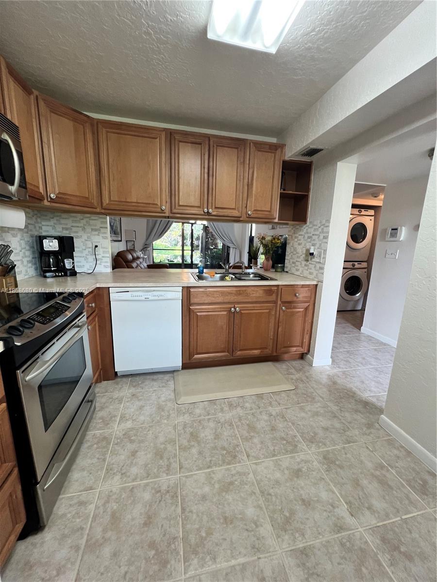 Property photo # 9