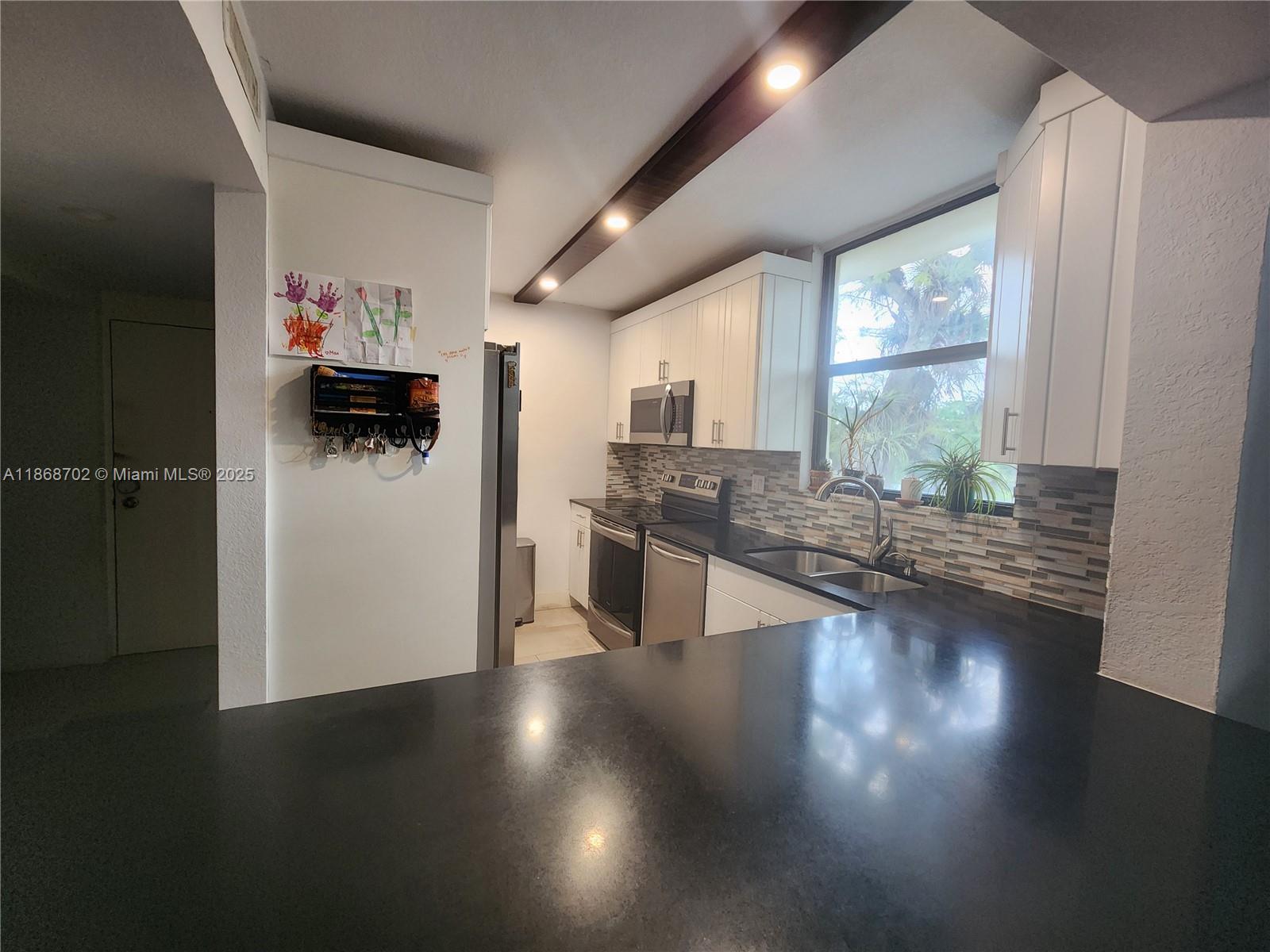 Property photo # 6