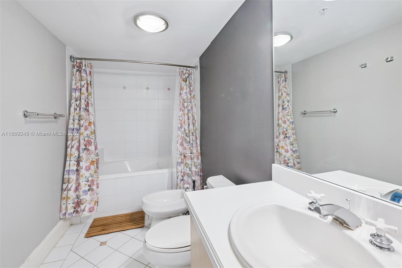 2951 S Bayshore Dr #917, Miami FL 33133