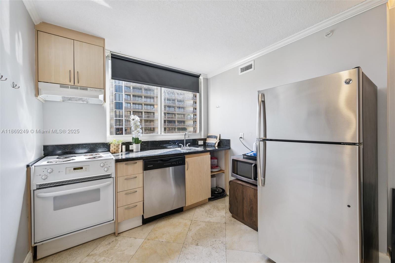 2951 S Bayshore Dr #917, Miami FL 33133