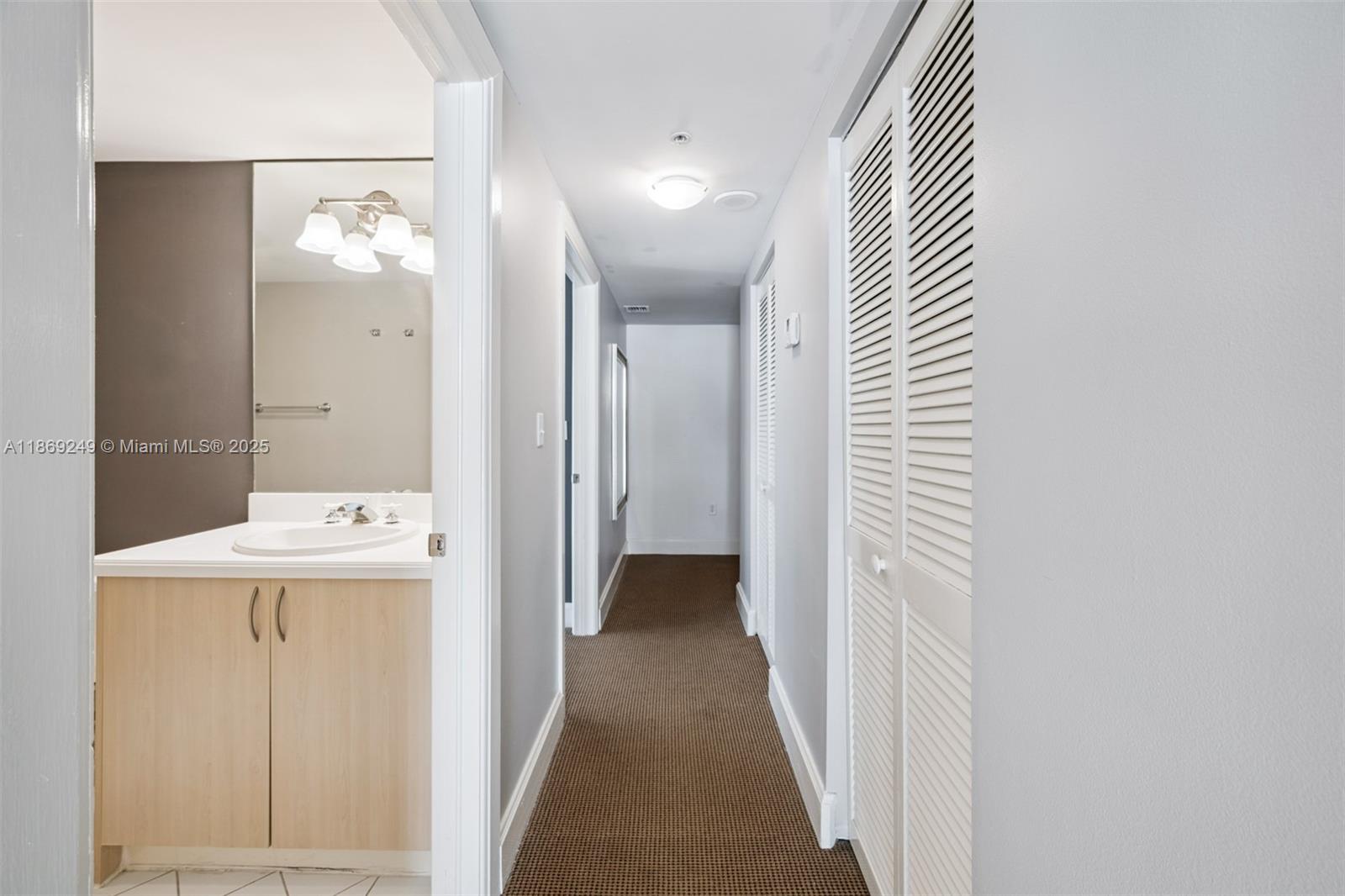 2951 S Bayshore Dr #917, Miami FL 33133