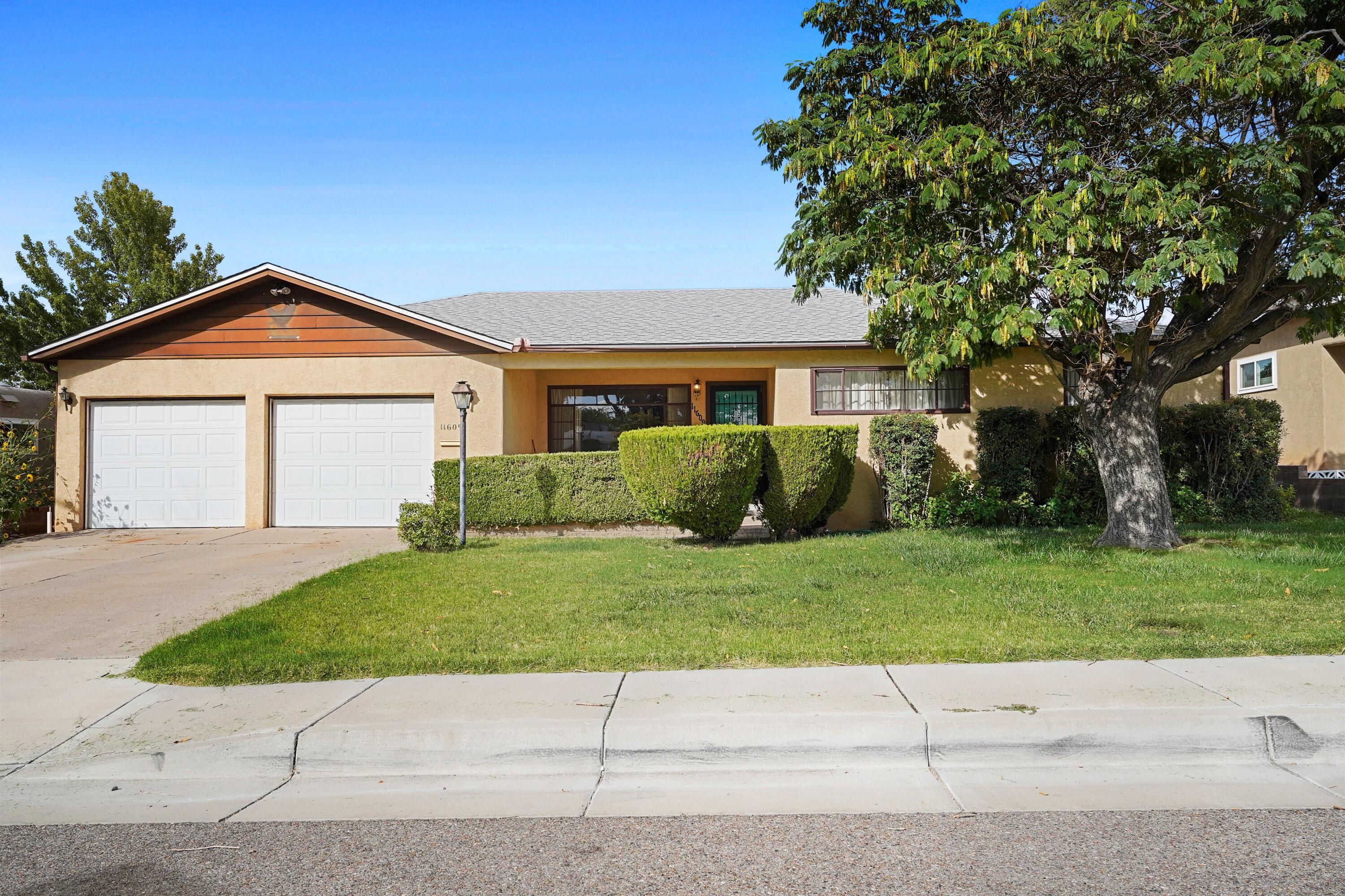 Fantastic large home in the well established and sought after Snow Heights neighborhood!  Home boosts 4 bedrooms, living room AND family room with fireplace.  With tons of natural light, mountain views and curb appeal this won't last long!  Seller will not make repairs and that is reflected in the list price.   Additional seller credit may be available with acceptable offer.