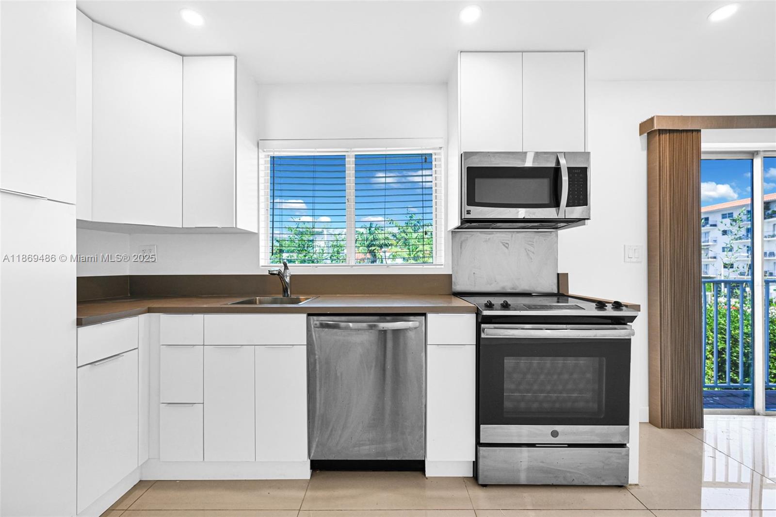 Property photo # 8