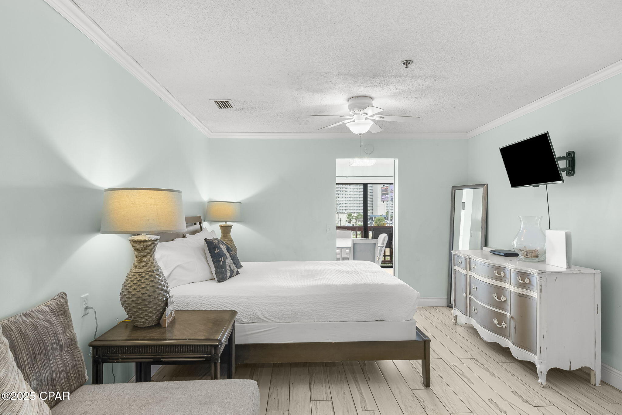Image 10 For 8730 Thomas Drive 1304a