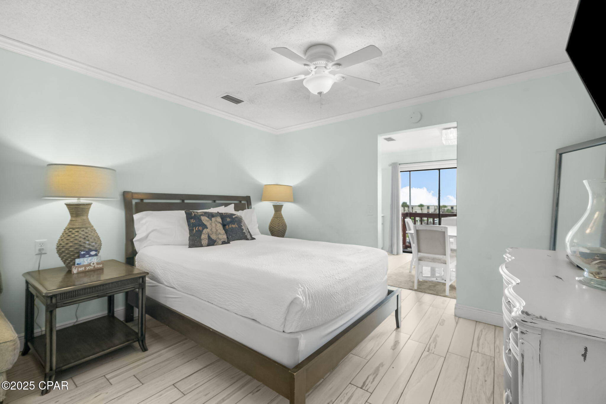 Image 11 For 8730 Thomas Drive 1304a