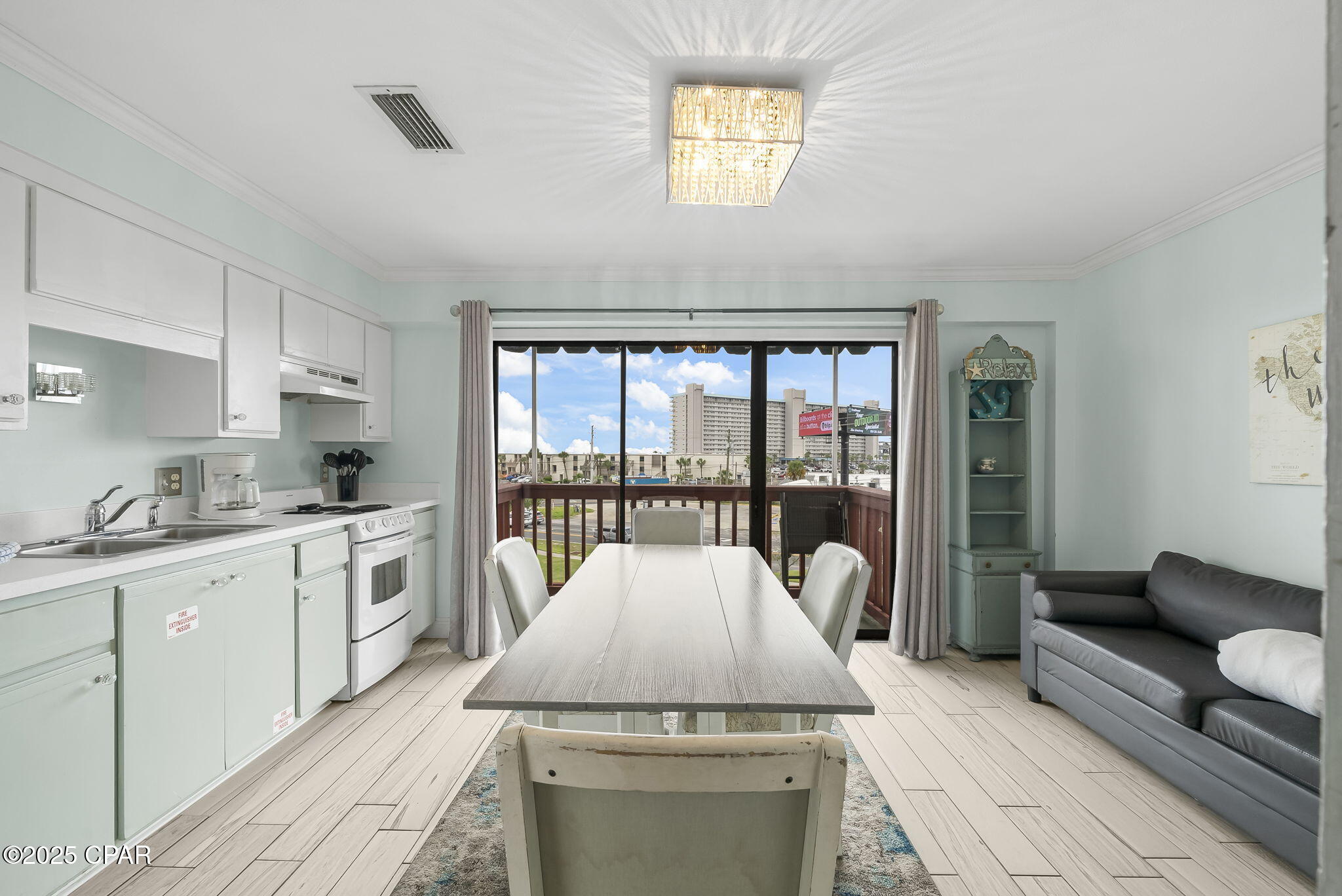 Image 14 For 8730 Thomas Drive 1304a