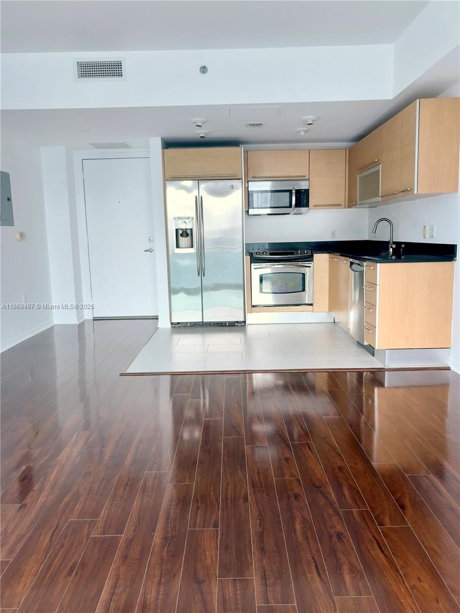 Property photo # 8