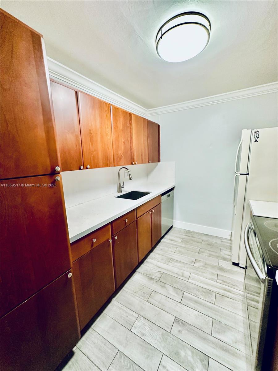 Property photo # 8
