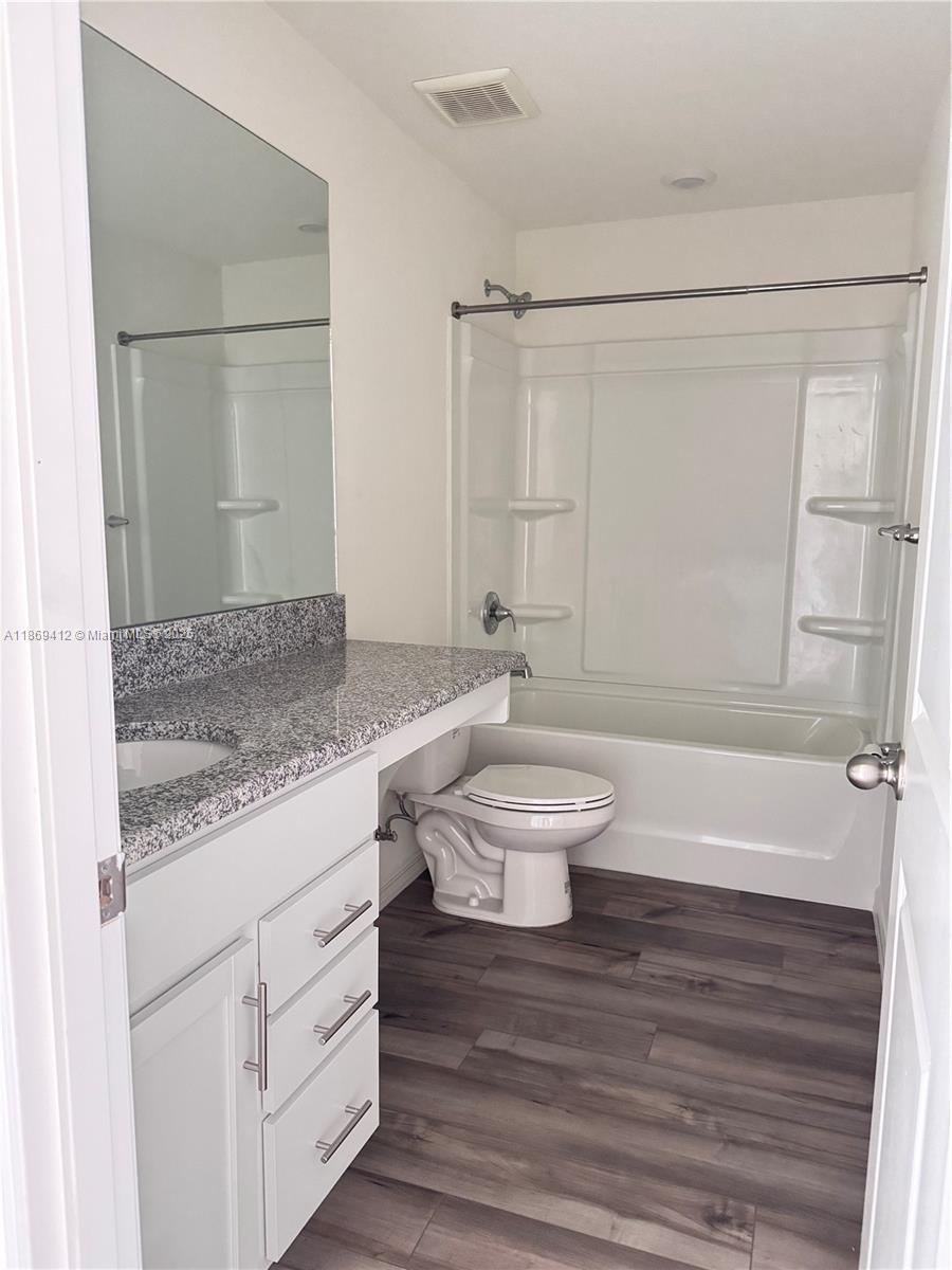 Property photo # 8