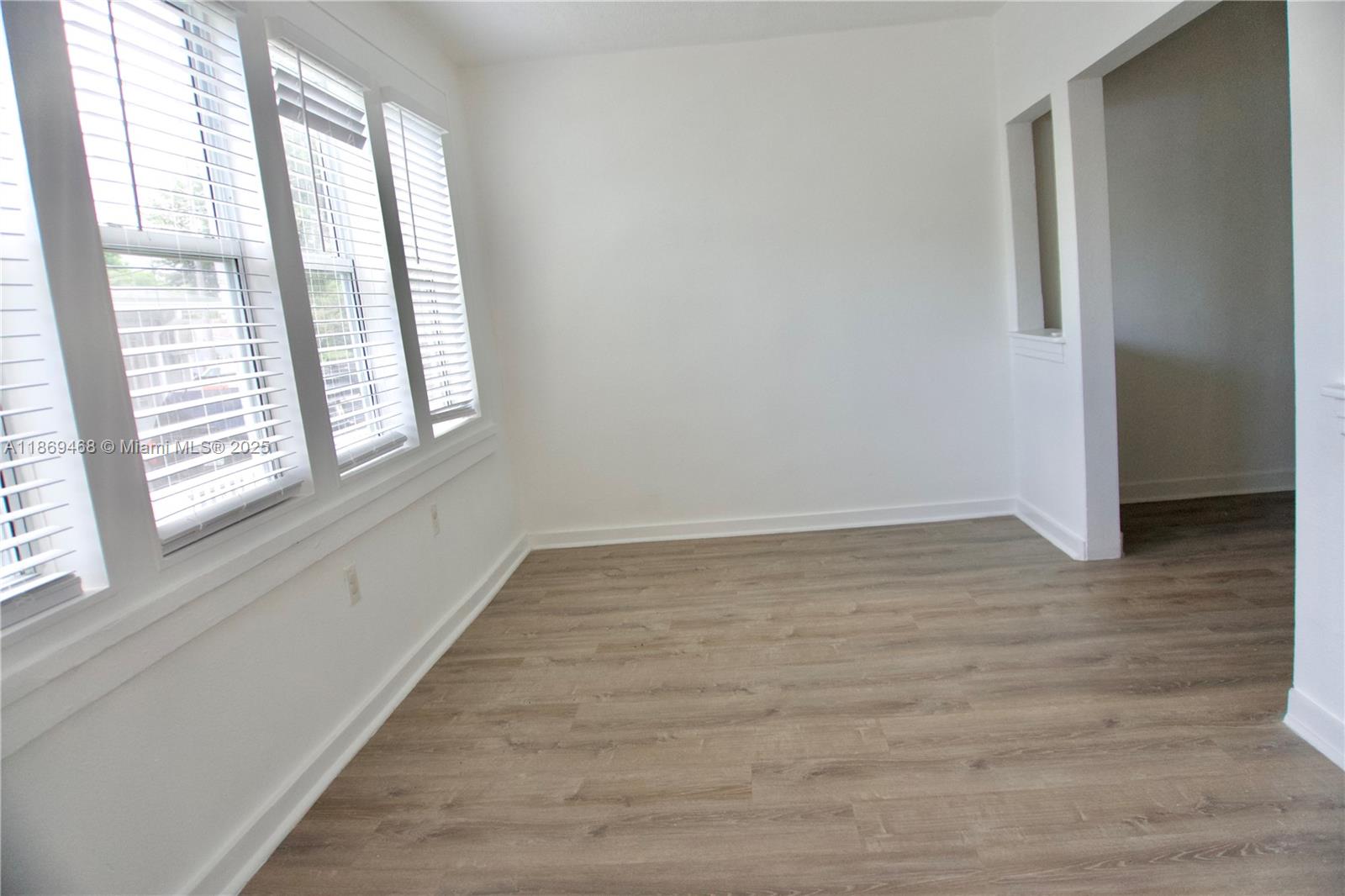 Property photo # 4