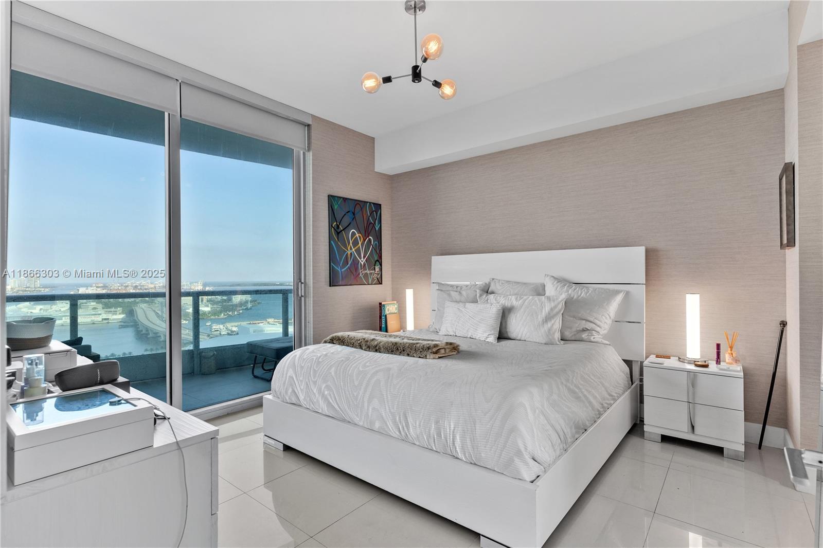 900 Biscayne Blvd #3003, Miami FL 33132