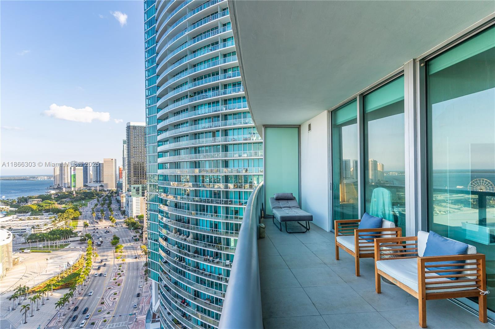 900 Biscayne Blvd #3003, Miami FL 33132