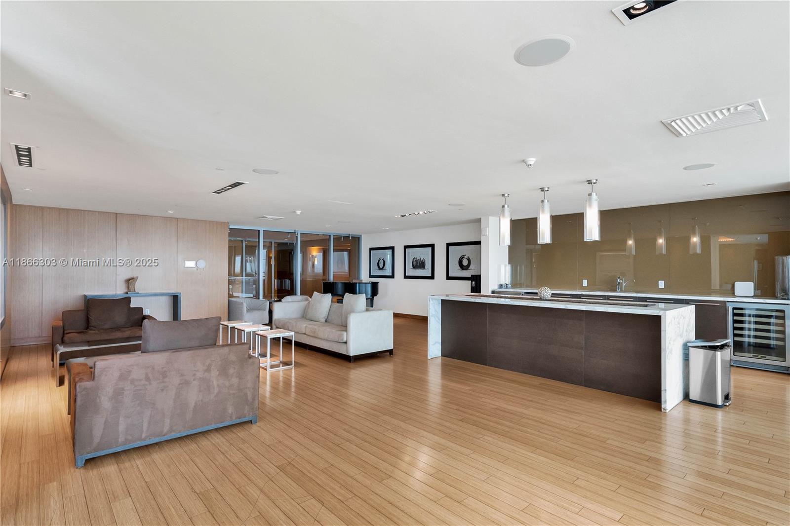 900 Biscayne Blvd #3003, Miami FL 33132